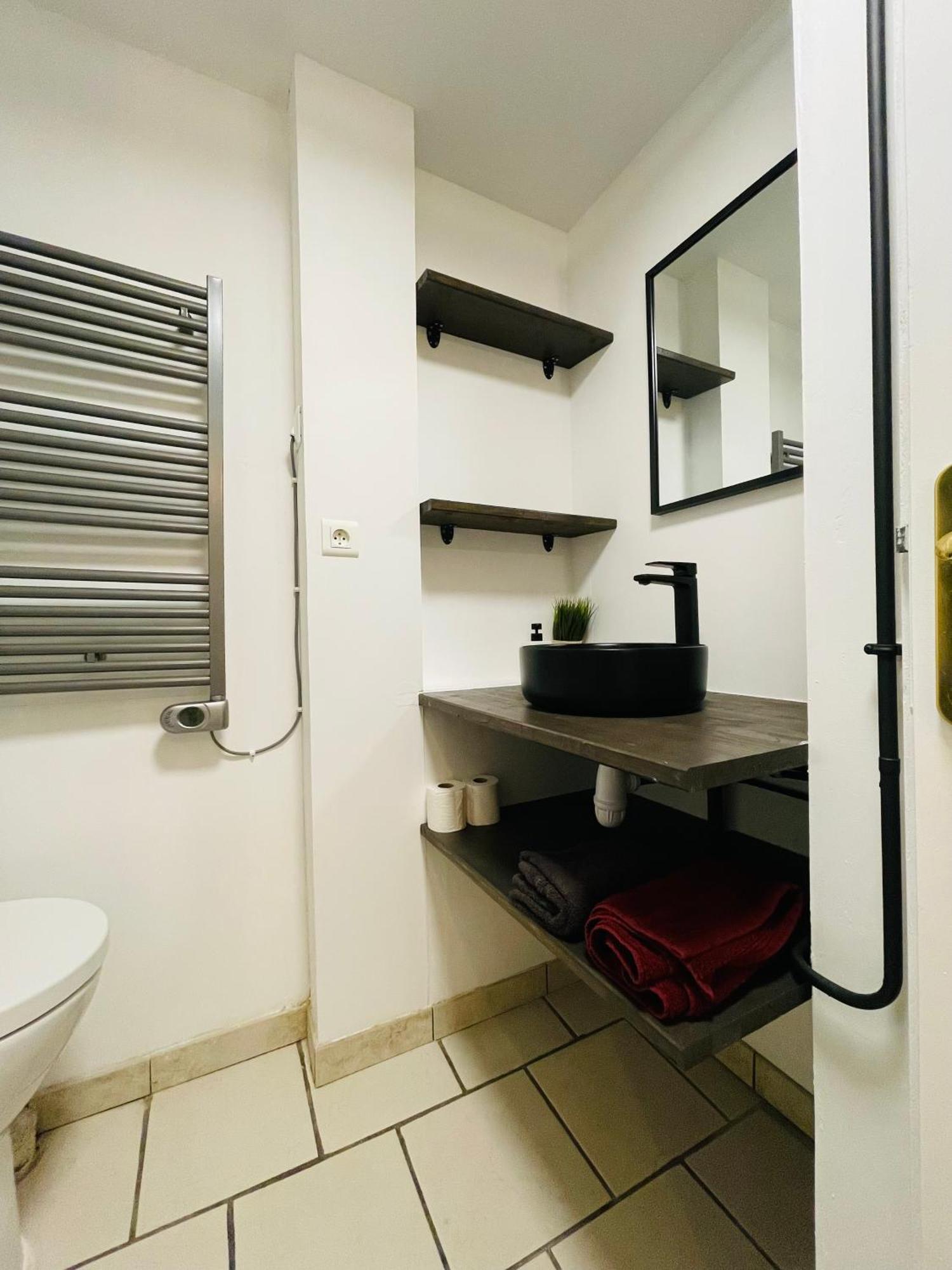 Charmant Appartement Au Coeur De 博格斯 外观 照片