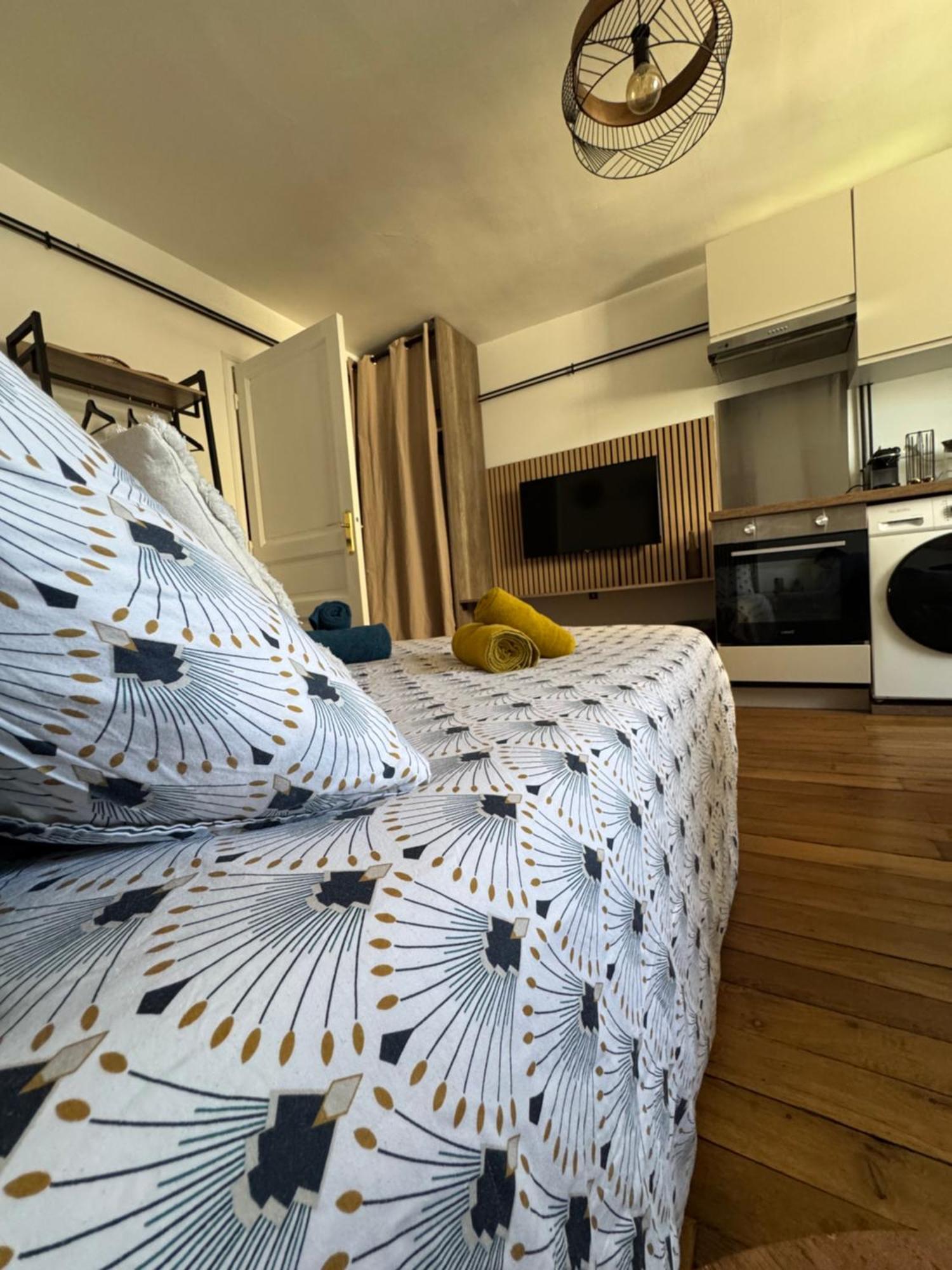 Charmant Appartement Au Coeur De 博格斯 外观 照片