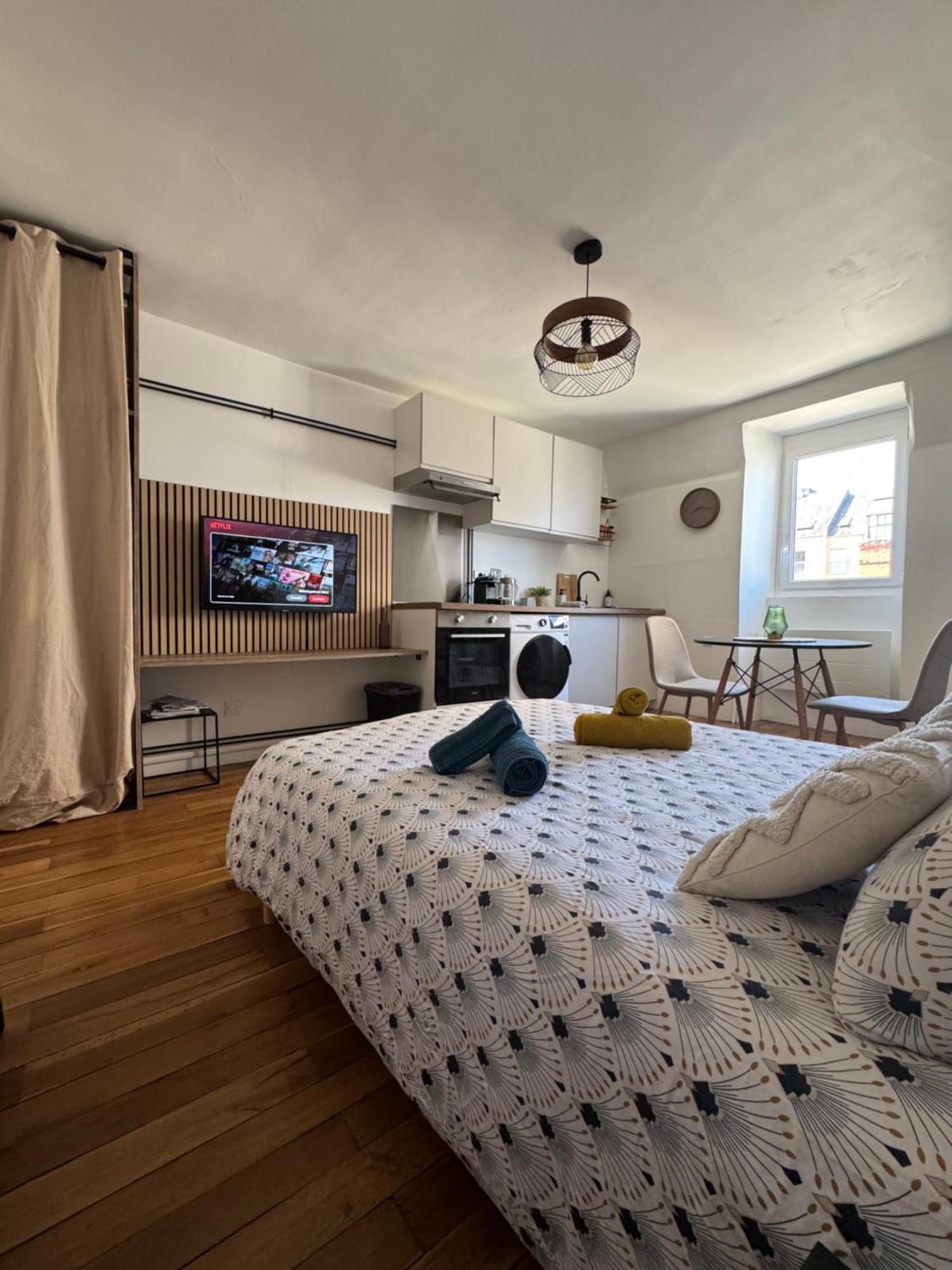 Charmant Appartement Au Coeur De 博格斯 外观 照片